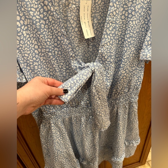 Simplee Plus Blue and White Leopard Print Dress Knot Front - Picture 5 of 7